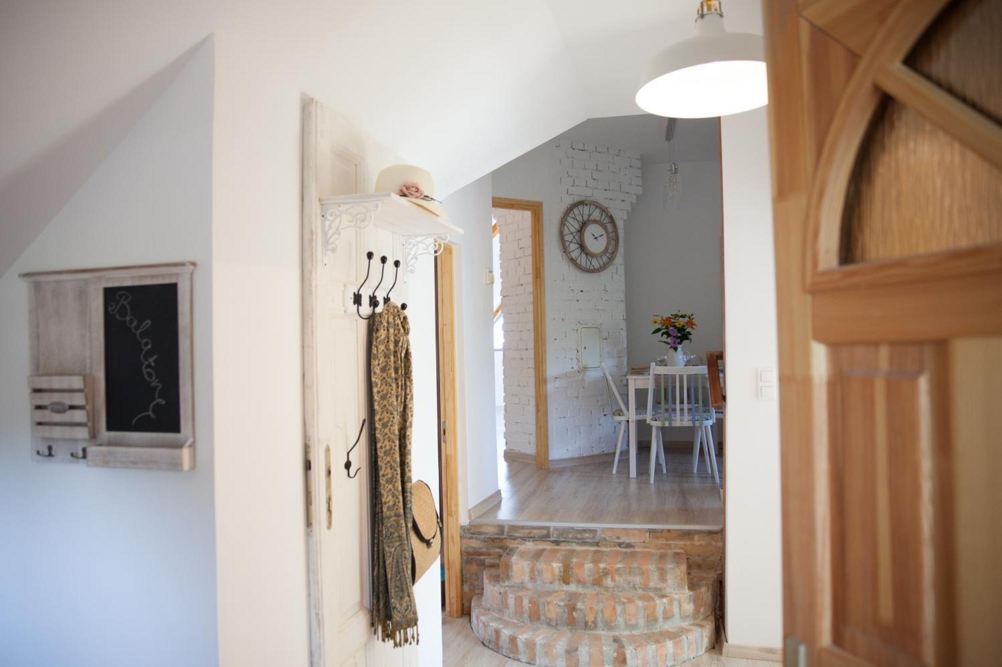Lakeview Residence Balaton Балатонсарсо Екстериор снимка